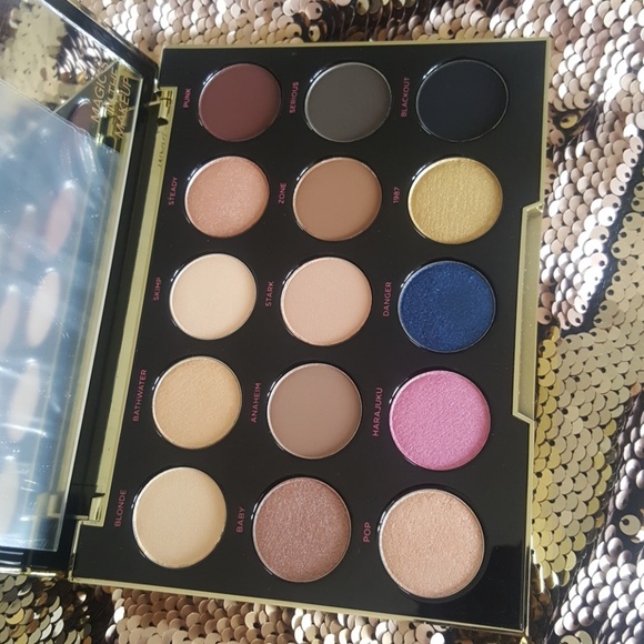 Makeup - Picture 4 of 7